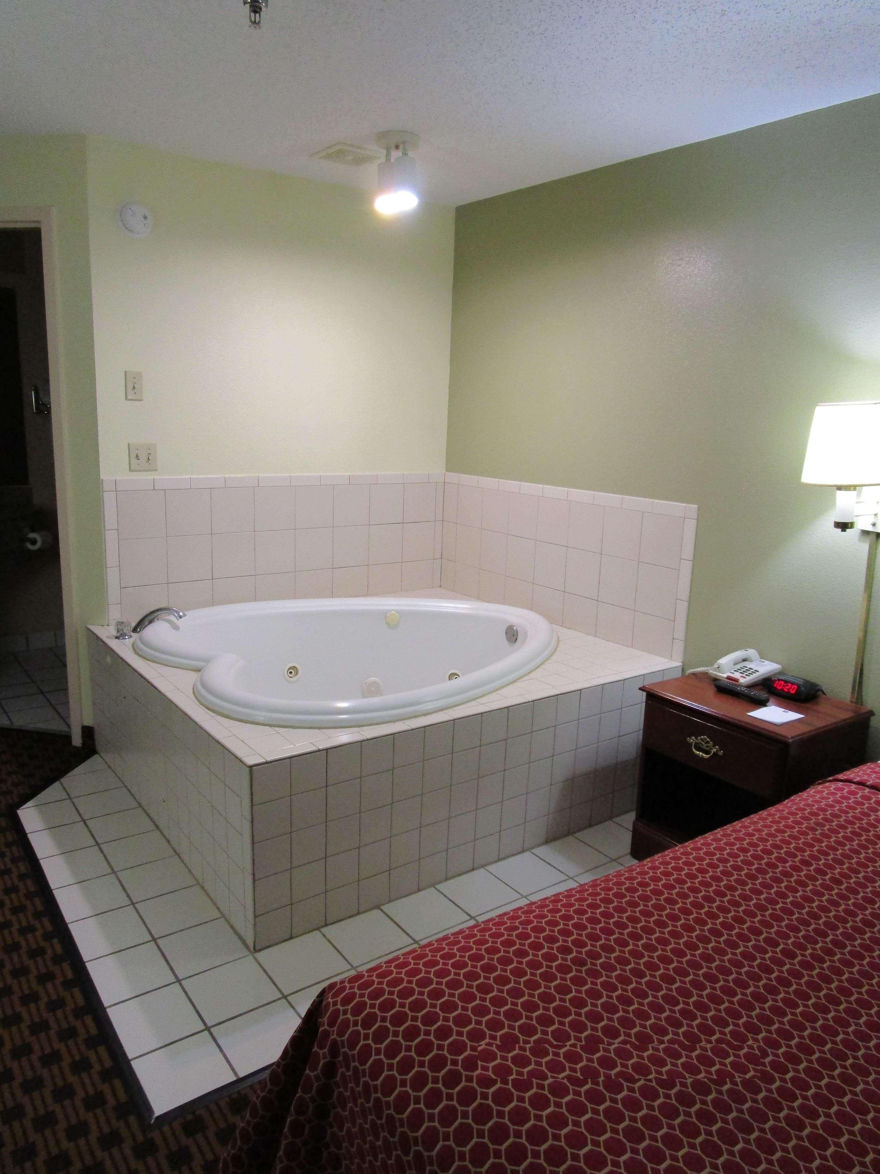 2night Hamilton Place 2* Chattanooga